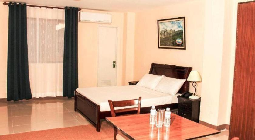 Time Travellers Hotel Manilla Buitenkant foto